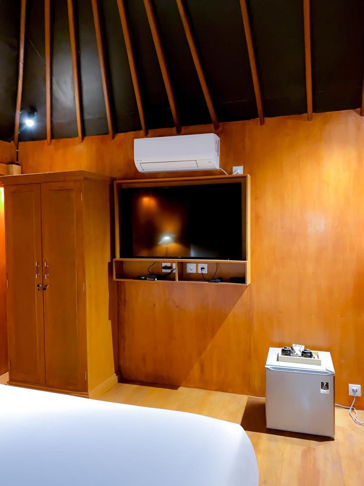 The Kori Sire Hotel Tanjung  Exterior photo